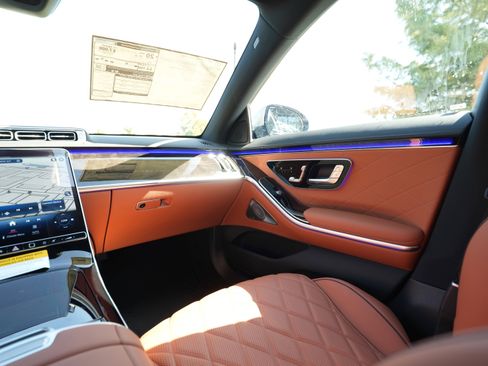 New 2026 Mercedes-Benz S 580 4MATIC Sedan image 22
