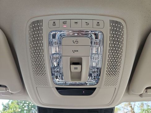 Used 2021 Mercedes-Benz GLE 580 4MATIC image 22