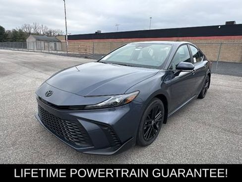 New 2026 Toyota Camry SE image 1