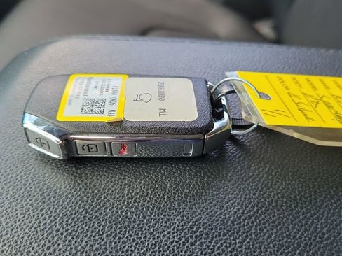 Used 2023 Kia Sportage EX image 27