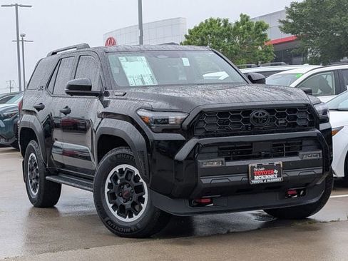 New 2026 Toyota 4Runner TRD Off-Road Premium AWD/4WD image 2