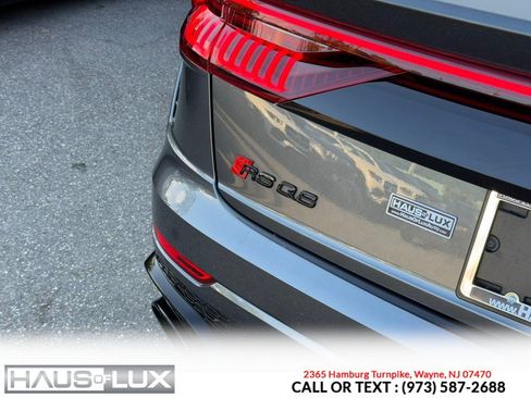 Used 2022 Audi RS Q8 AWD/4WD image 25