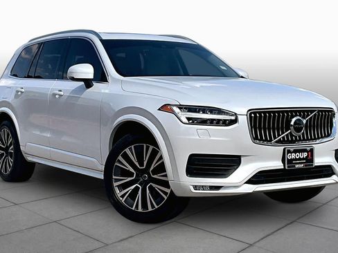 Used 2021 Volvo XC90 T5 Momentum w/ Protection Package Premier FWD image 3