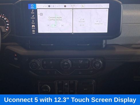 Used 2026 Jeep Wrangler Sahara image 25