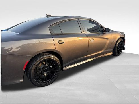 Used 2023 Dodge Charger R/T RWD image 2