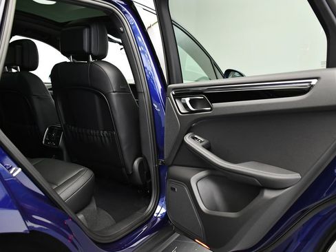 Certified 2026 Porsche Macan AWD/4WD image 54