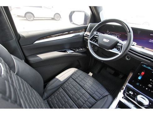 New 2025 Cadillac Escalade Sport Platinum w/ LPO, ONYX Package image 8