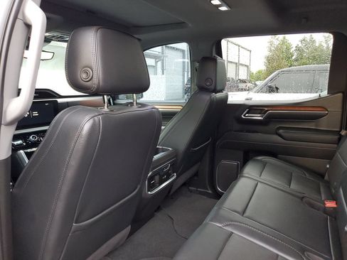 Used 2024 GMC Sierra 1500 Denali w/ Denali Reserve Package AWD/4WD image 10