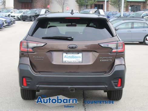 Used 2021 Subaru Outback Touring XT AWD/4WD image 6