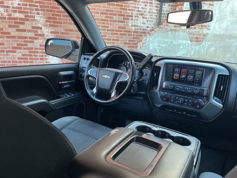 Used 2018 Chevrolet Silverado 1500 LT w/ Texas Edition image 35