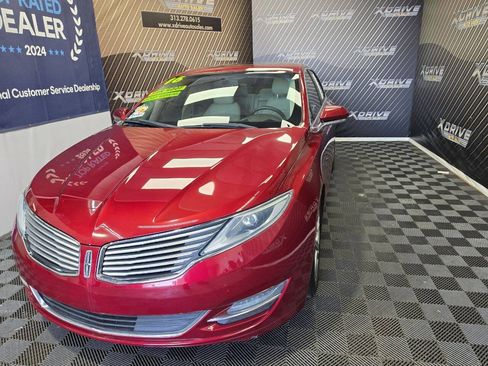 Used 2016 Lincoln MKZ w/ Equipment Group 200A Select FWD image 2