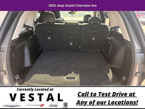 Used 2023 Jeep Grand Cherokee 4WD 4xe image 10