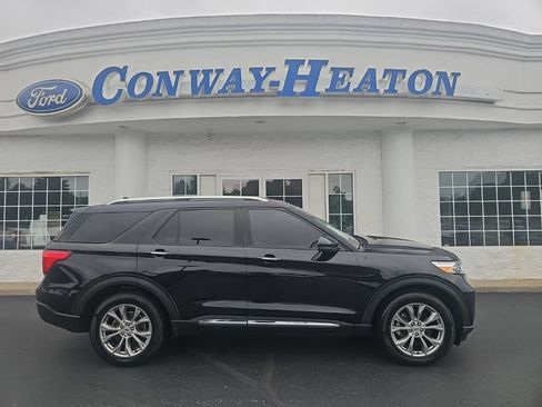 Used 2021 Ford Explorer Limited w/ Equipment Group 301A AWD/4WD image 1
