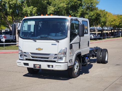 New 2024 Chevrolet Low Cab Forward 4500XD image 9