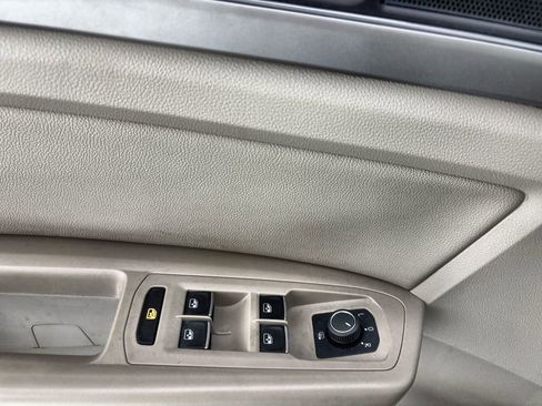 Used 2019 Volkswagen Atlas SE FWD image 15