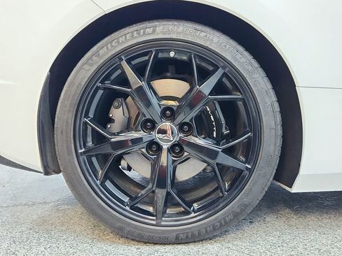 Used 2022 Chevrolet Corvette Stingray Preferred Conv w/ Chrome Exterior Badge Package image 14