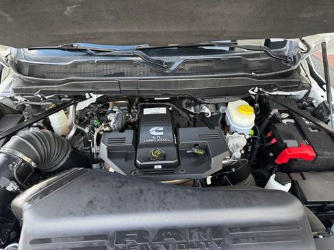 Used 2022 RAM 2500 Laramie AWD/4WD image 18