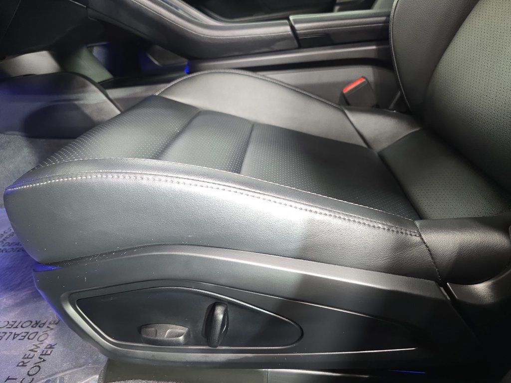 Used 2024 Porsche Taycan RWD image 23