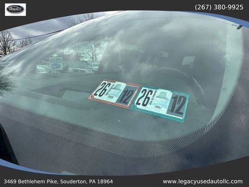 Used 2016 GMC Acadia Denali image 19