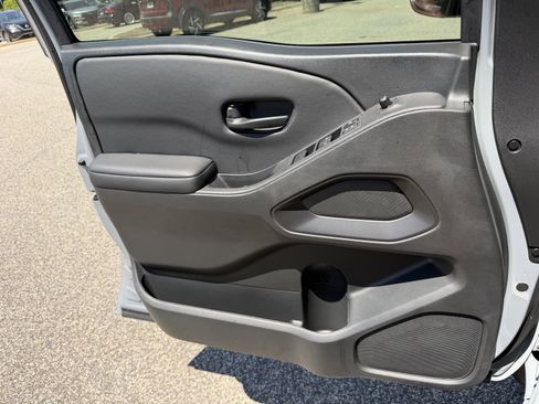 New 2026 Nissan Frontier SV w/ All-Weather Content Package RWD image 17
