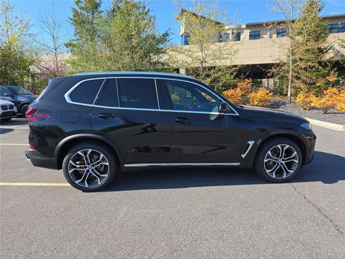 New 2026 BMW X5 xDrive40i AWD/4WD image 2