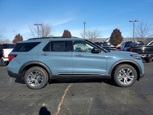 New 2026 Ford Explorer Active w/ Active Comfort Package image 35