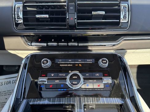 Used 2022 Lincoln Navigator L Black Label image 28