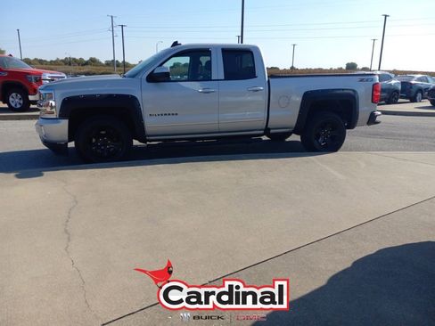 Used 2018 Chevrolet Silverado 1500 LT w/ All Star Edition image 14