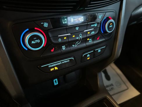 Used 2019 Ford Escape SEL FWD image 15