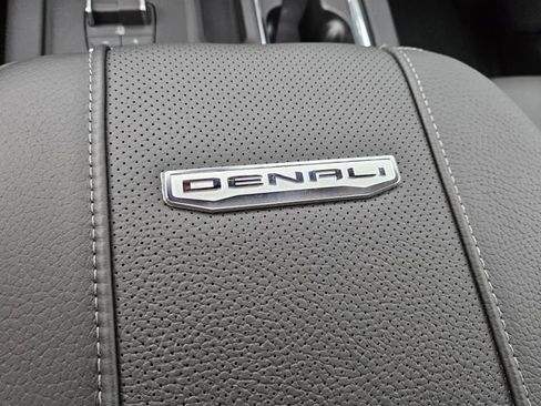 New 2026 GMC Sierra 3500 Denali w/ Denali Reserve Package AWD/4WD image 18