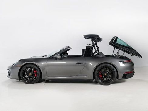 Certified 2024 Porsche 911 Targa 4 GTS AWD/4WD image 33
