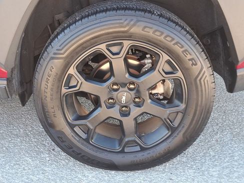 Used 2021 Toyota RAV4 TRD Off-Road image 5