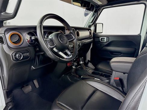 Used 2022 Jeep Gladiator Mojave w/ Trailer Tow Package image 7