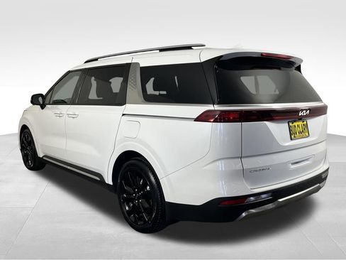 Used 2024 Kia Carnival SX image 8