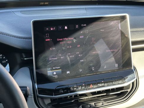 Used 2024 Jeep Compass Limited image 24