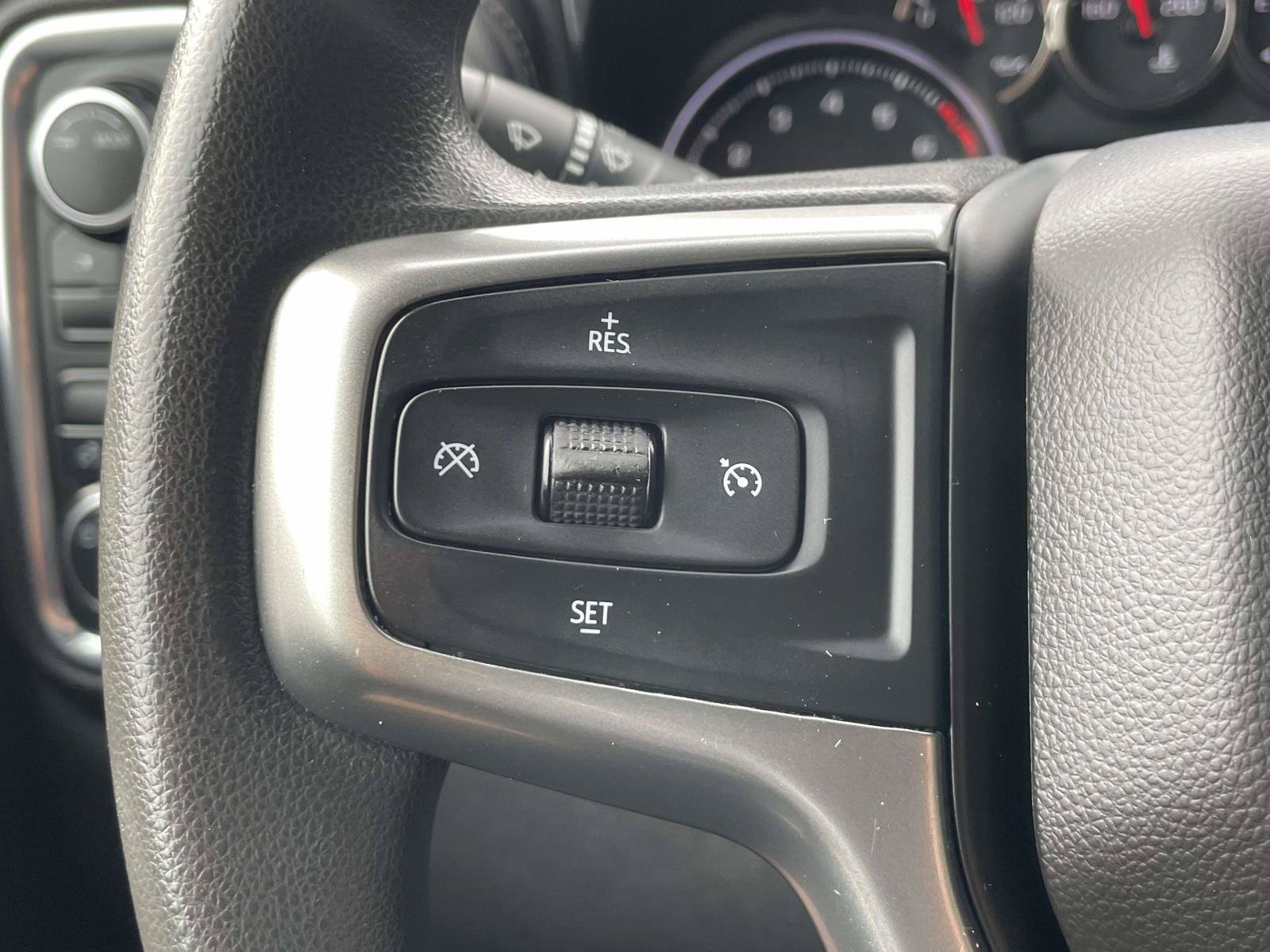 Used 2021 Chevrolet Silverado 2500 LT w/ Z71 Off-Road Package AWD/4WD image 23