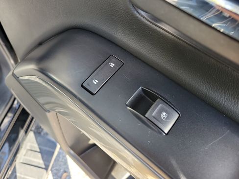 Used 2019 Chevrolet Silverado 1500 LT image 11