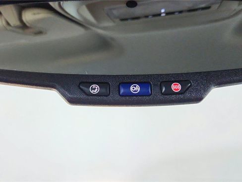 Used 2021 Chevrolet Colorado Z71 AWD/4WD image 28