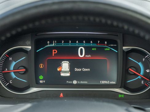 Used 2019 Honda Pilot Touring image 28