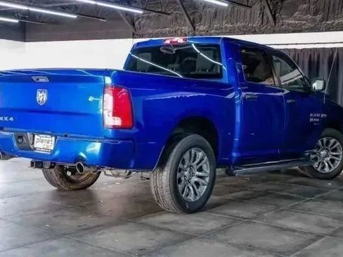 Used 2019 RAM 1500 Express w/ Express Value Package AWD/4WD image 9