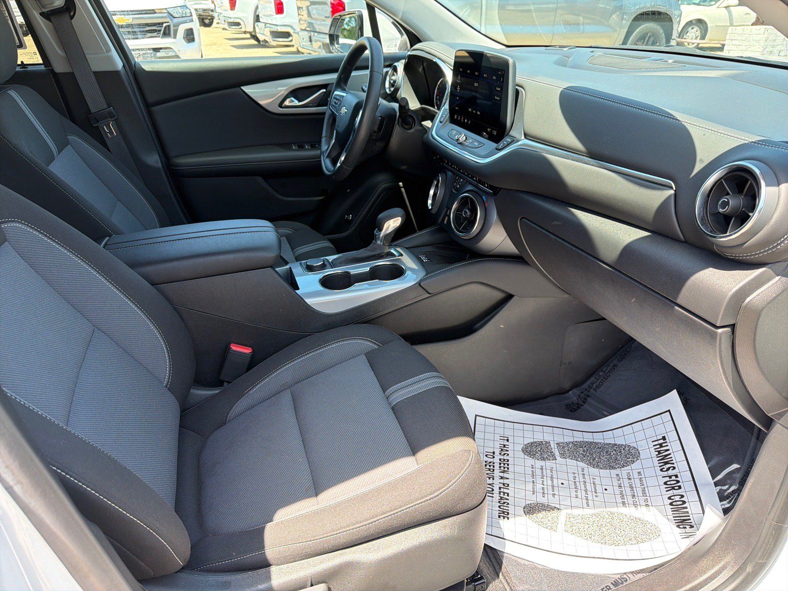 Used 2024 Chevrolet Blazer LT w/ Convenience Package FWD image 13