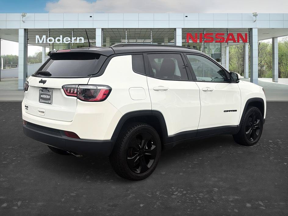 Used 2021 Jeep Compass Latitude w/ Sun and Sound Group AWD/4WD image 5