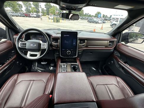 Certified 2024 Ford Expedition Max Limited AWD/4WD image 7