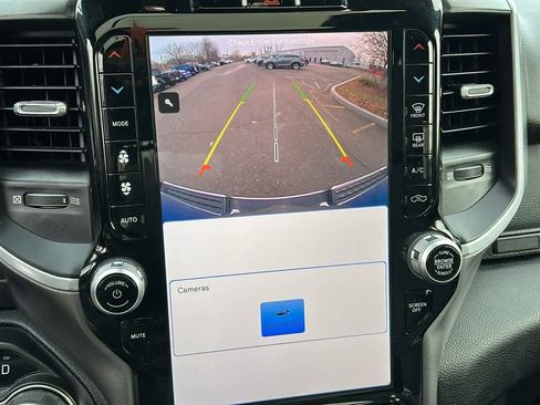 Used 2023 RAM 1500 Big Horn image 17