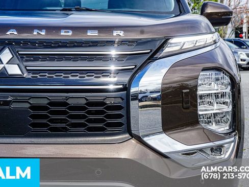 Used 2023 Mitsubishi Outlander SEL image 11