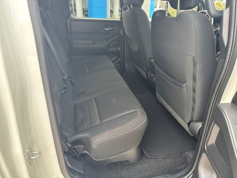 Used 2022 Nissan Frontier Pro-X image 17