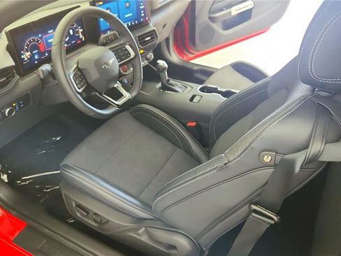 Used 2025 Ford Mustang Coupe RWD image 21