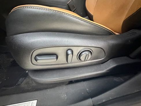 Used 2019 Chevrolet Equinox Premier AWD/4WD image 49