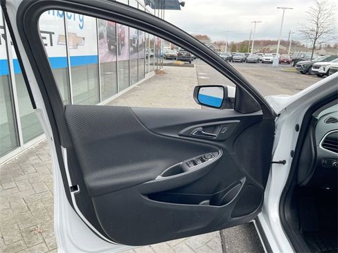 Certified 2024 Chevrolet Malibu LS image 21