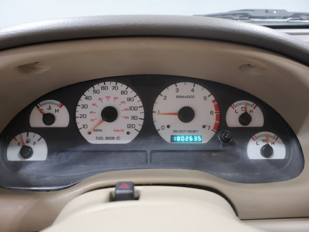 Used 1999 Ford Mustang Coupe RWD image 29